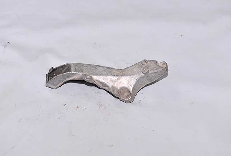 BMW M SERİSİ ÇIKMA YEDEK PARÇA ÇIKMA-BMW-PARÇA-M52-E-39-5-SERİSİ-MOTOR-KULAĞI